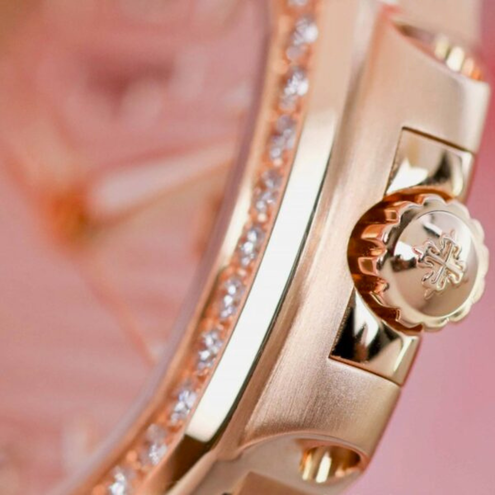 Patek Philippe Ladies Nautilus 7010/1R-011 - Image 4