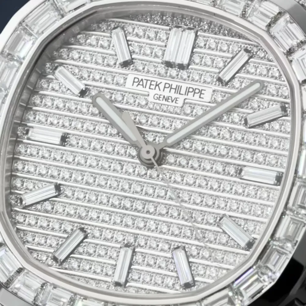 Nautilus Ref. 5811/1460G-001 White Gold - Image 9